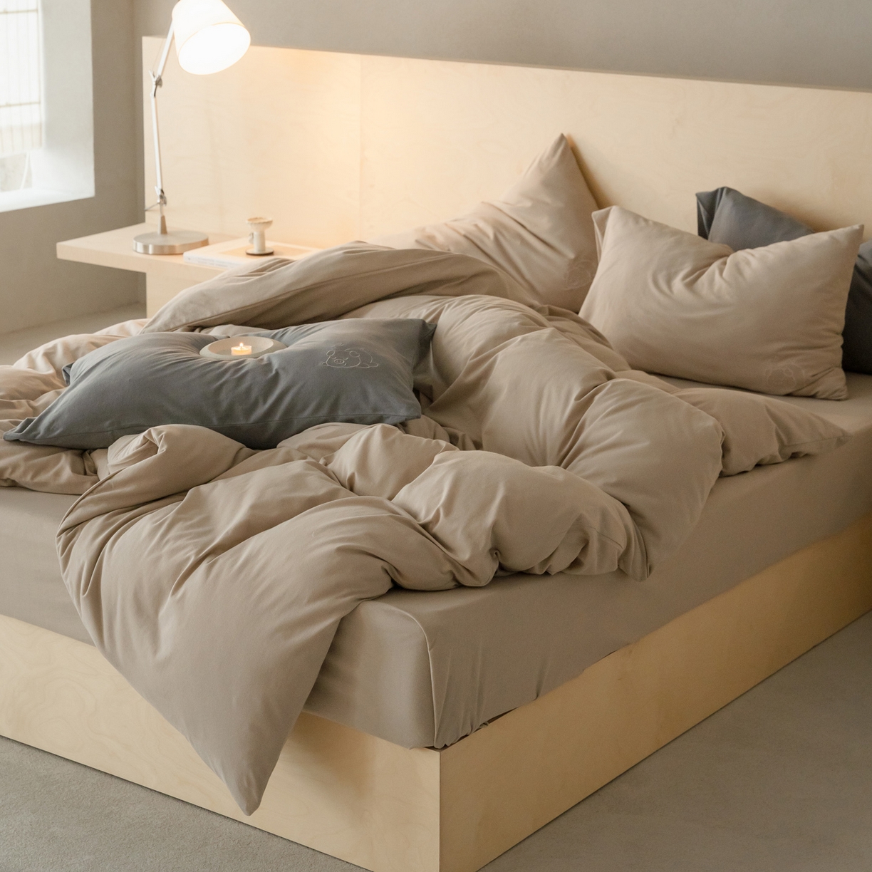 91家纺网 家纺一手货源 找家纺 华超针织 2026新款全棉天竺棉针织刺绣四件套-猪事顺利 猪事顺利-杏色