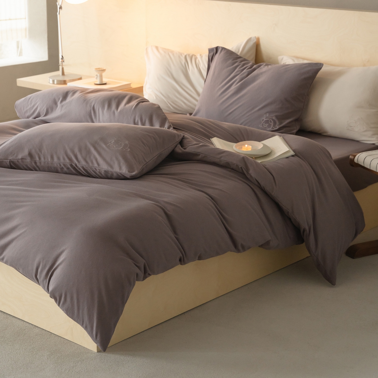 91家纺网 家纺一手货源 找家纺 华超针织 2026新款全棉天竺棉针织刺绣四件套-猪事顺利 猪事顺利-藕色