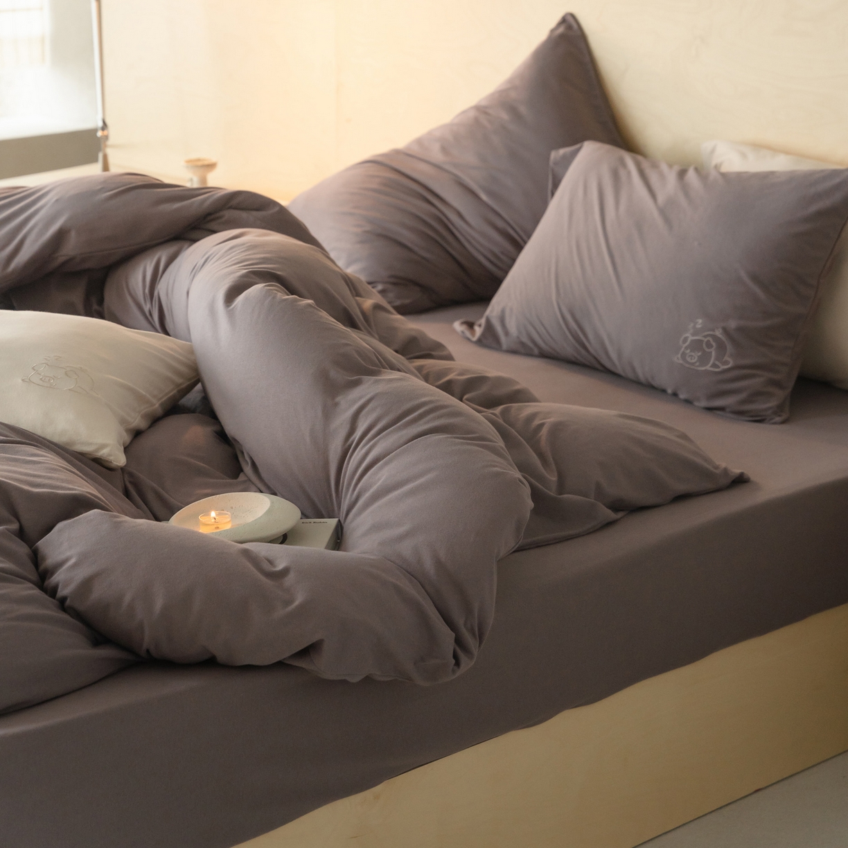 91家纺网 家纺一手货源 找家纺 华超针织 2026新款全棉天竺棉针织刺绣四件套-猪事顺利 猪事顺利-藕色