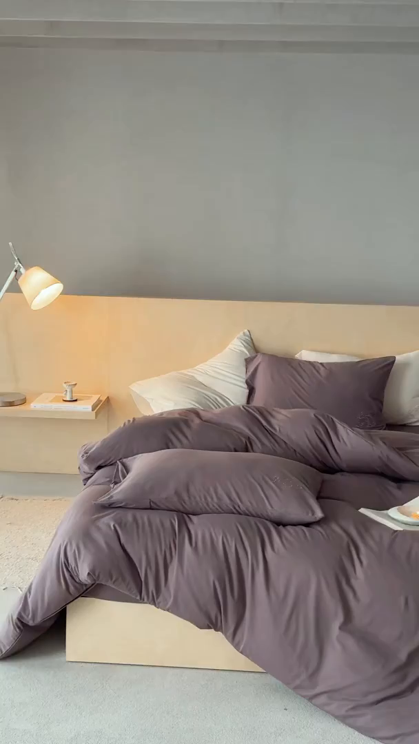 91家纺网 家纺一手货源 找家纺 华超针织 2026新款全棉天竺棉针织刺绣四件套-猪事顺利 猪事顺利-藕色