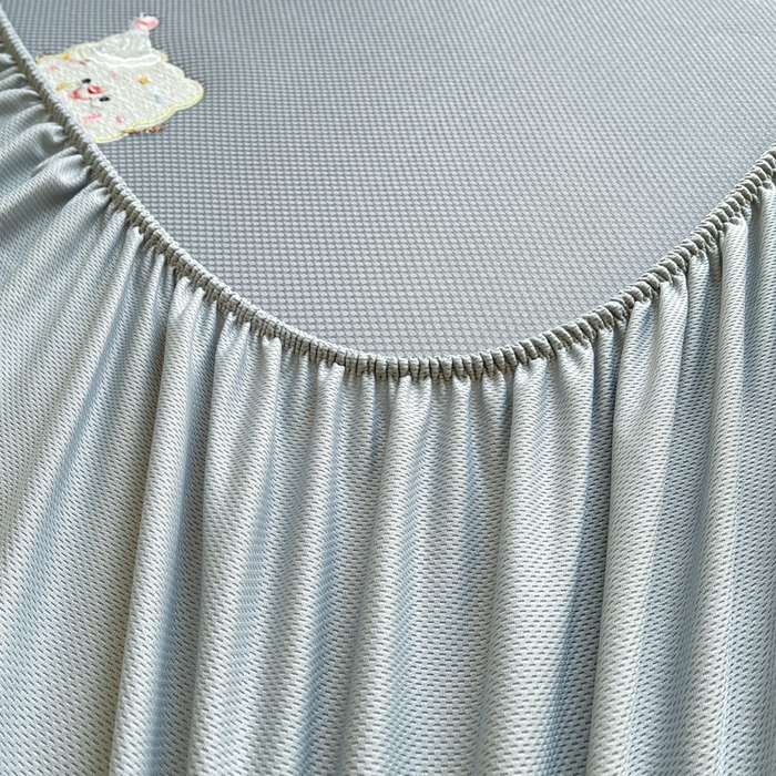 91家纺网 家纺一手货源 找家纺 凯罗 2026新款华夫格凉泡泡绣花凉席席子-床笠款 饼干家族