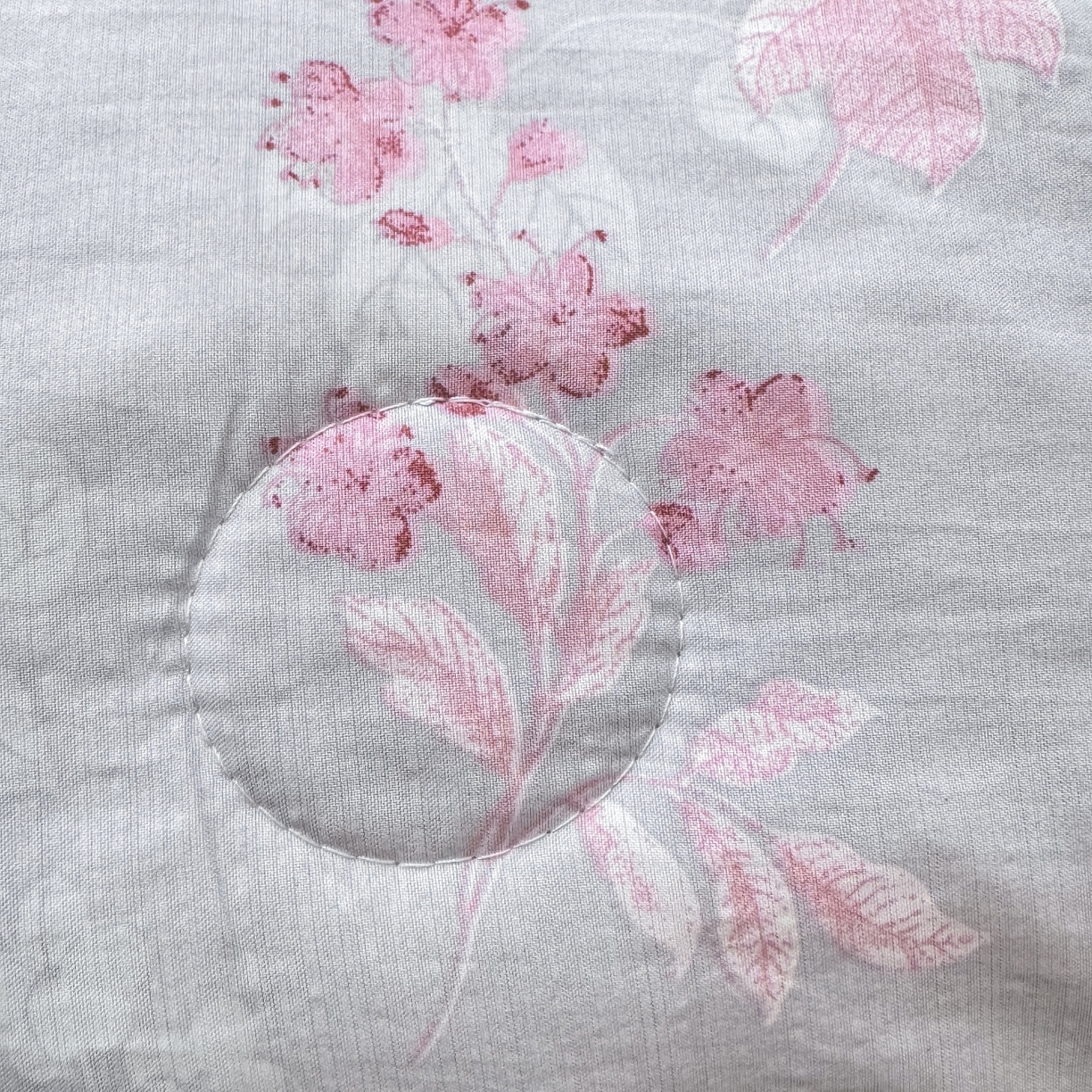 91家纺网 家纺一手货源 找家纺 归属 2026新款凉感天丝棉夏被夏凉被空调被夏被四件套系列 花田错