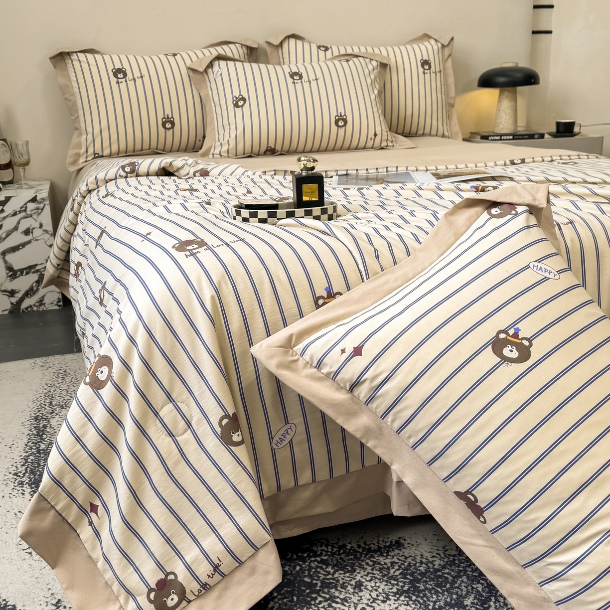 91家纺网 家纺一手货源 找家纺 归属 2026新款凉感天丝棉夏被夏凉被空调被夏被四件套系列 开心熊