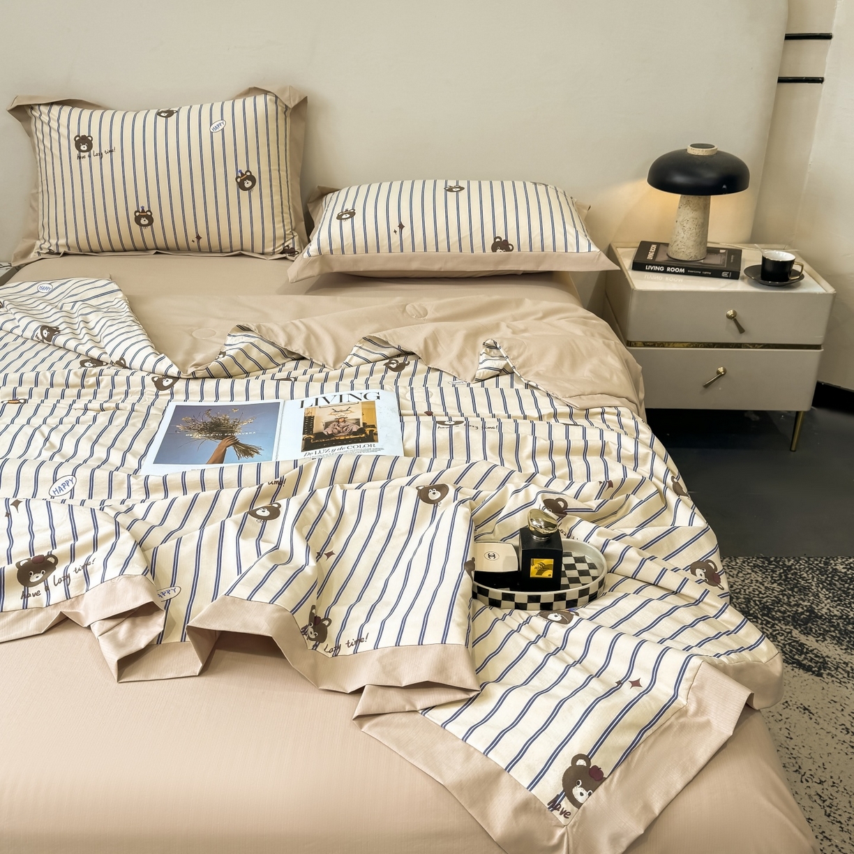 91家纺网 家纺一手货源 找家纺 归属 2026新款凉感天丝棉夏被夏凉被空调被夏被四件套系列 开心熊