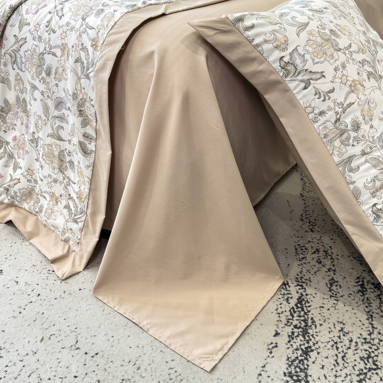 91家纺网 家纺一手货源 找家纺 归属 2026新款凉感天丝棉夏被夏凉被空调被夏被四件套系列 凯西亚