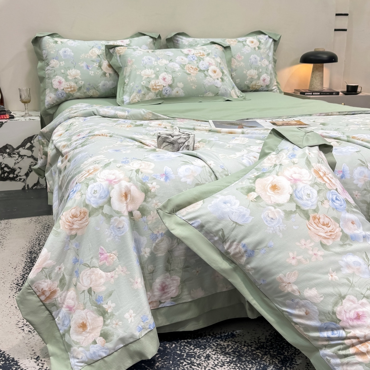 91家纺网 家纺一手货源 找家纺 归属 2026新款凉感天丝棉夏被夏凉被空调被夏被四件套系列 莫奈花（绿)