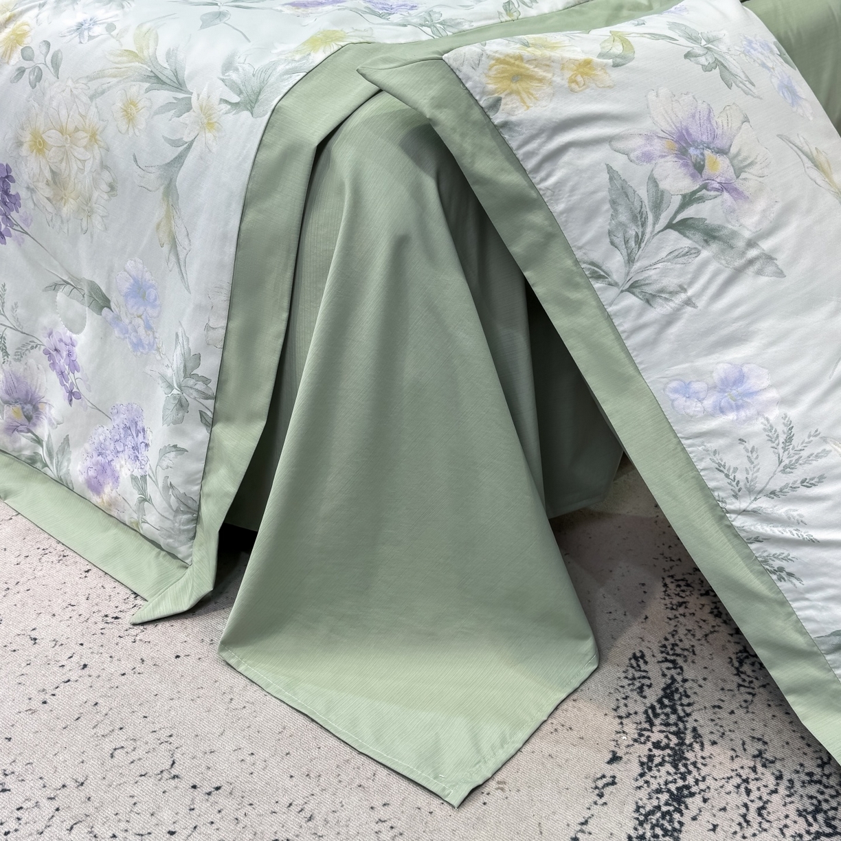 91家纺网 家纺一手货源 找家纺 归属 2026新款凉感天丝棉夏被夏凉被空调被夏被四件套系列 浅野绿