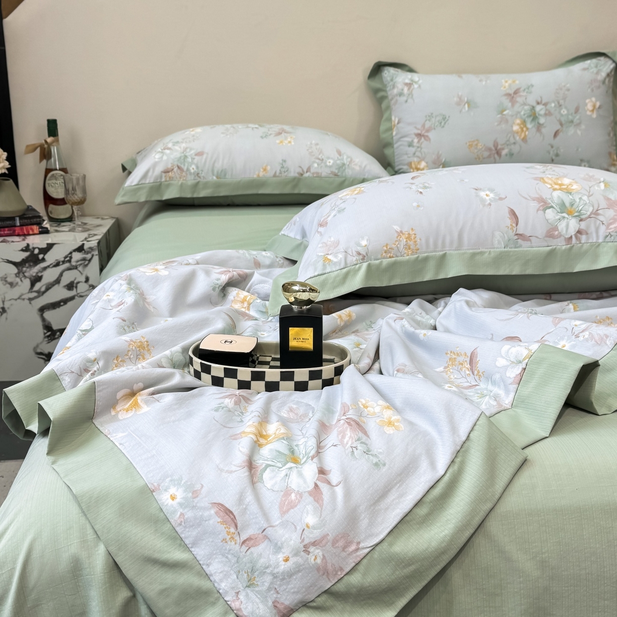 91家纺网 家纺一手货源 找家纺 归属 2026新款凉感天丝棉夏被夏凉被空调被夏被四件套系列 青禾花