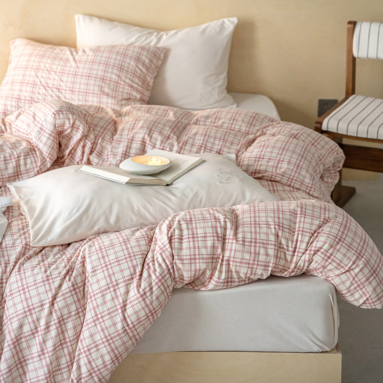 华超针织 2026新款全棉天竺棉针织格子印花四件套 粉格配米白