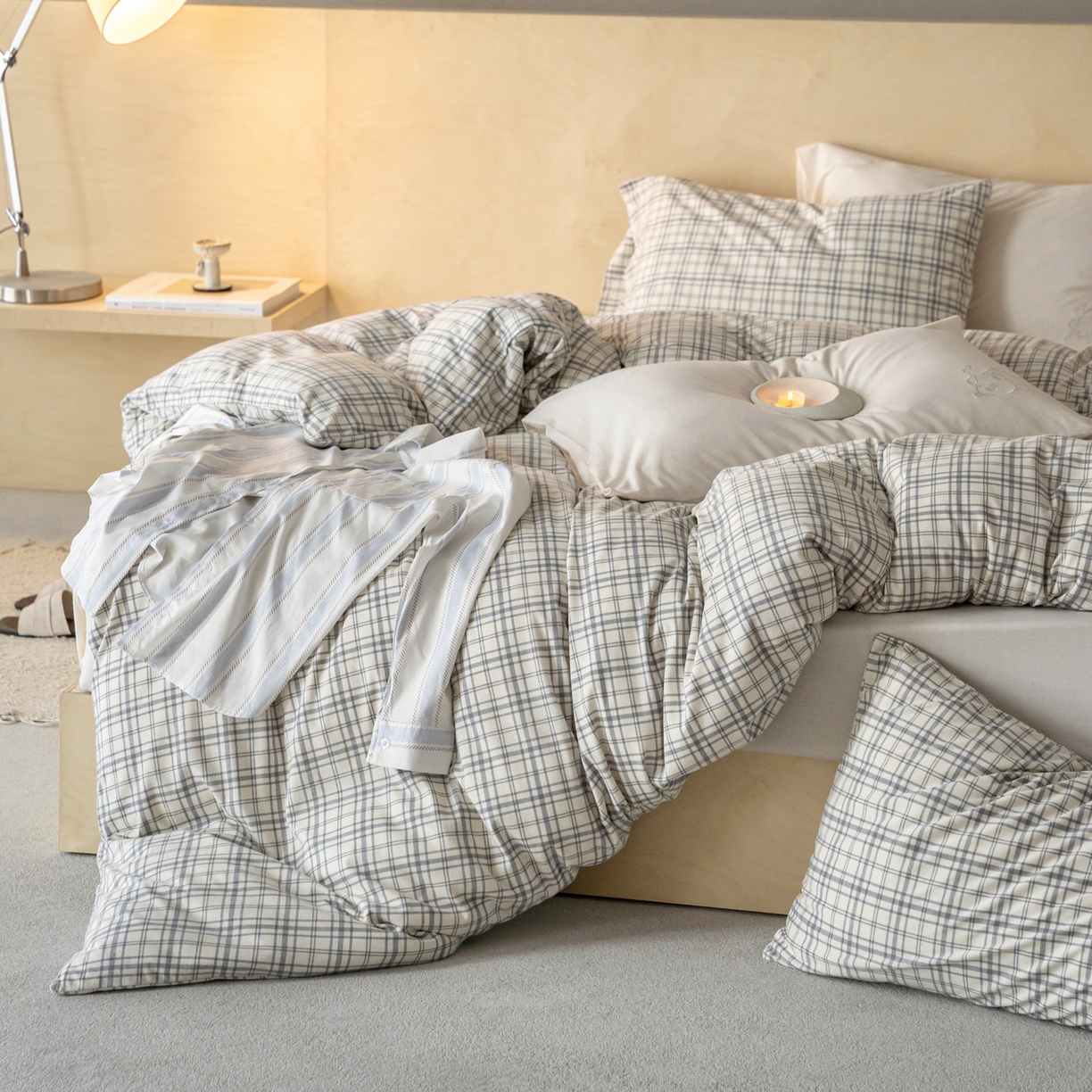 91家纺网 家纺一手货源 找家纺 华超针织 2026新款全棉天竺棉针织格子印花四件套 浅灰格配米白