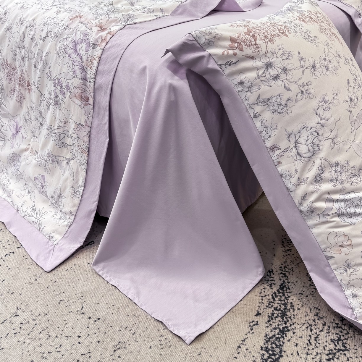 91家纺网 家纺一手货源 找家纺 归属 2026新款凉感天丝棉夏被夏凉被空调被夏被四件套系列 盛夏紫