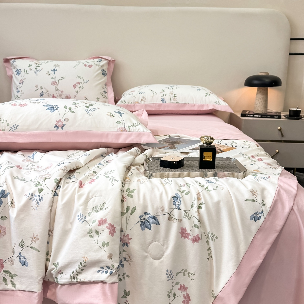 91家纺网 家纺一手货源 找家纺 归属 2026新款凉感天丝棉夏被夏凉被空调被夏被四件套系列 未央粉