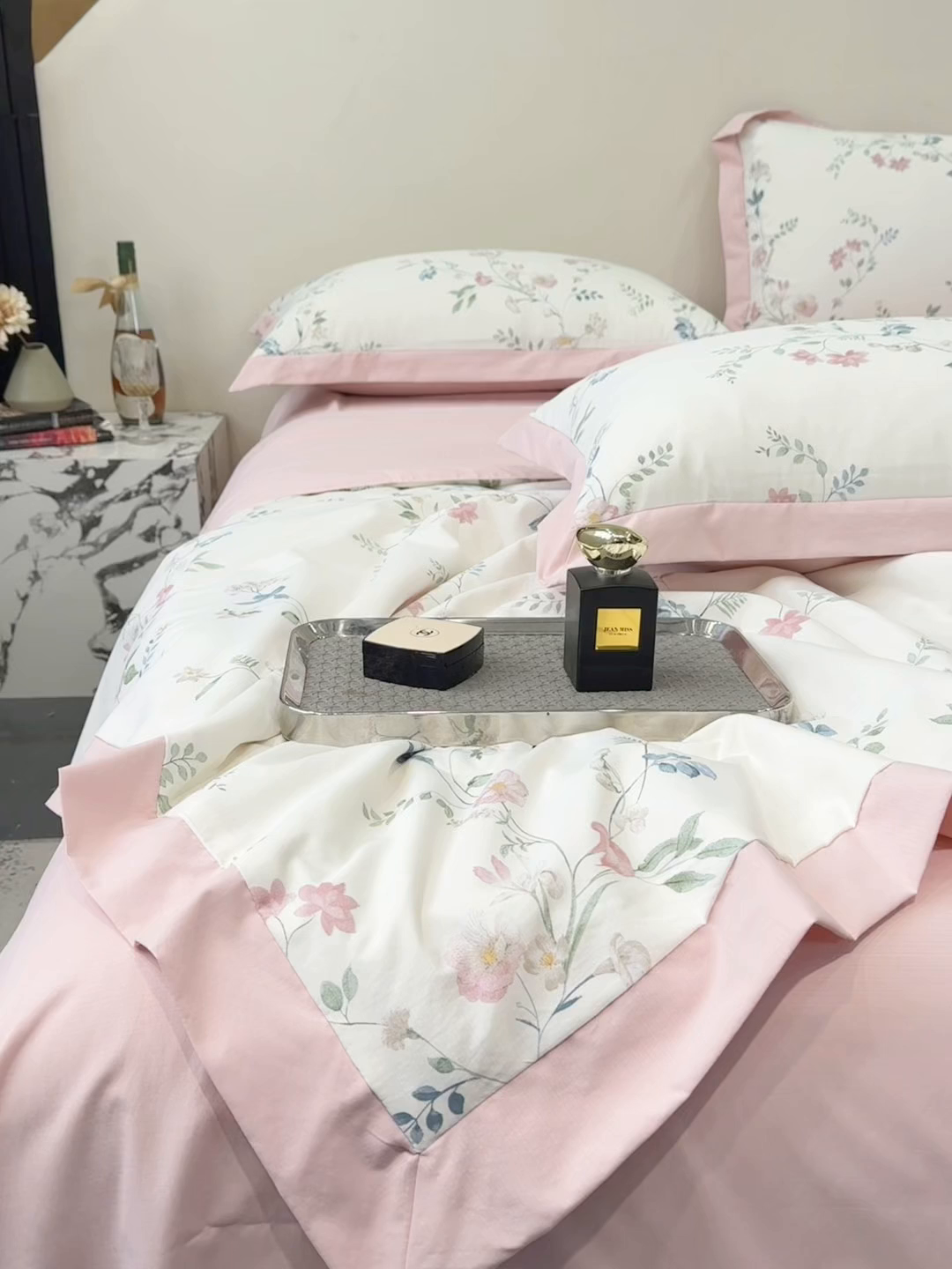 91家纺网 家纺一手货源 找家纺 归属 2026新款凉感天丝棉夏被夏凉被空调被夏被四件套系列 未央粉