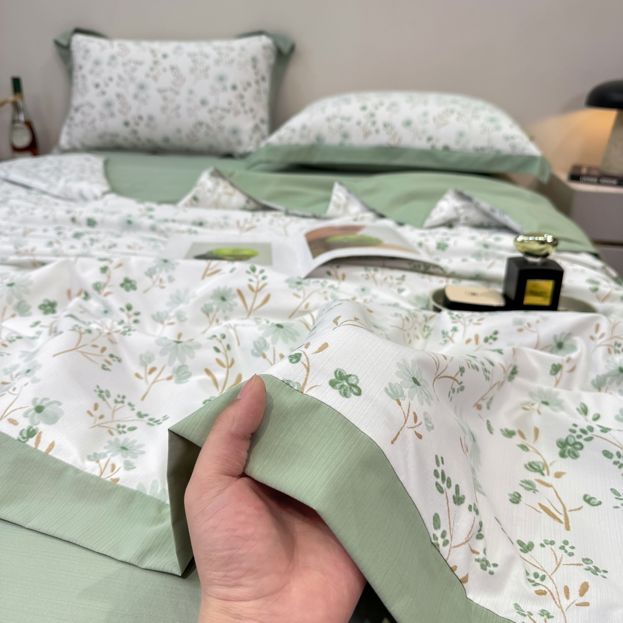 91家纺网 家纺一手货源 找家纺 归属 2026新款凉感天丝棉夏被夏凉被空调被夏被四件套系列 新芽儿