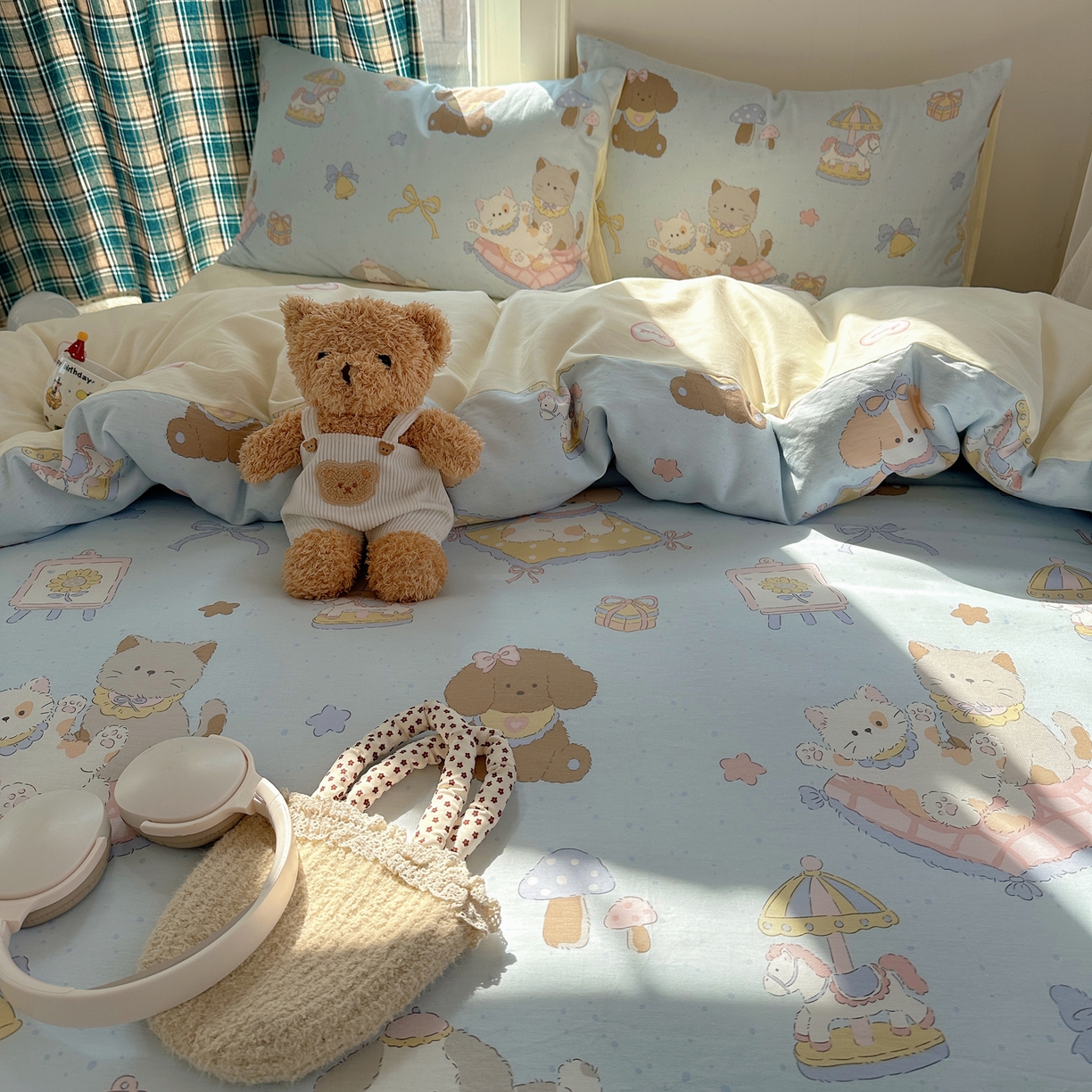 91家纺网 家纺一手货源 找家纺 六巷胡同 2026新款INS减龄可爱风卡通40支13070全棉四件套（第三系列） 猫狗游园会