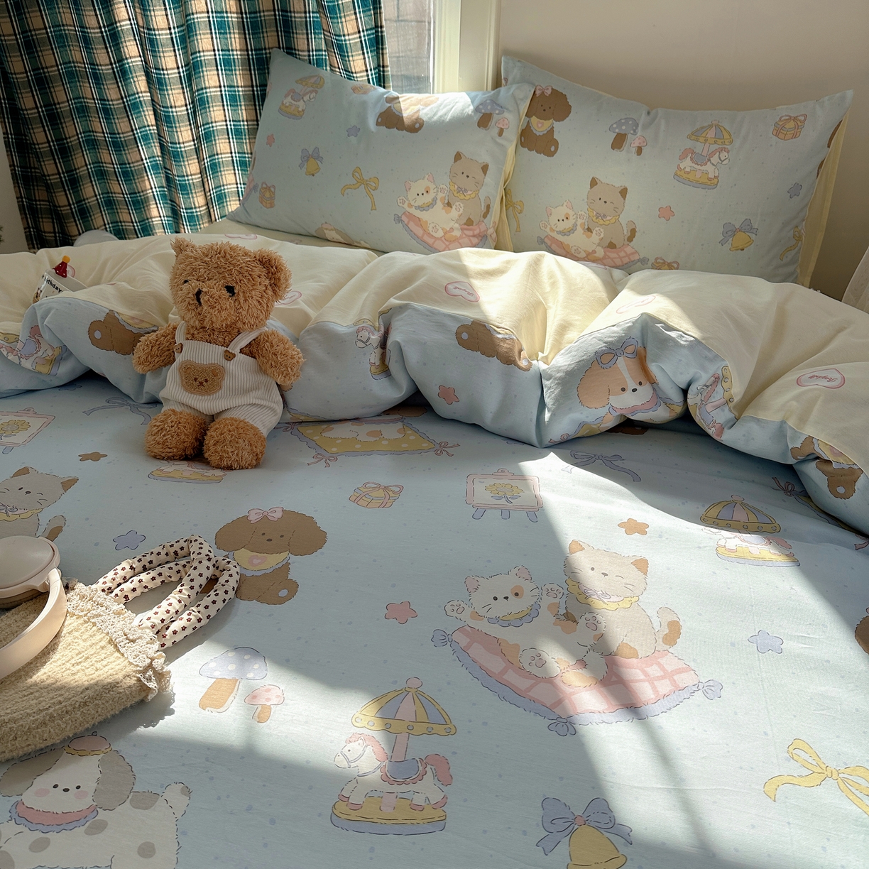 91家纺网 家纺一手货源 找家纺 六巷胡同 2026新款INS减龄可爱风卡通40支13070全棉四件套（第三系列） 猫狗游园会