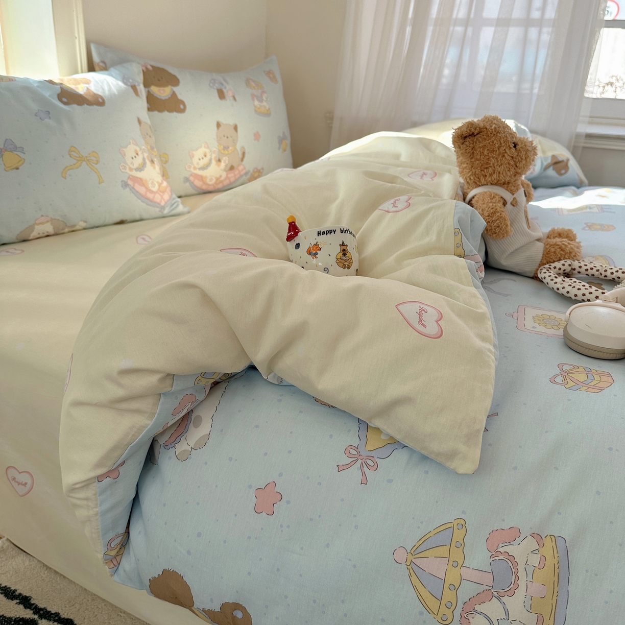 91家纺网 家纺一手货源 找家纺 六巷胡同 2026新款INS减龄可爱风卡通40支13070全棉四件套（第三系列） 猫狗游园会