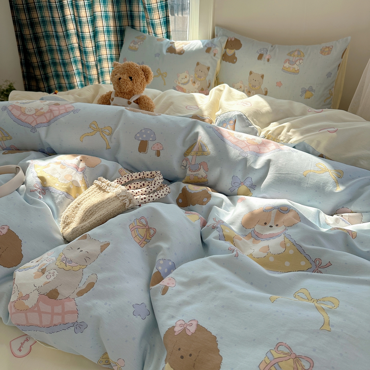 91家纺网 家纺一手货源 找家纺 六巷胡同 2026新款INS减龄可爱风卡通40支13070全棉四件套（第三系列） 猫狗游园会