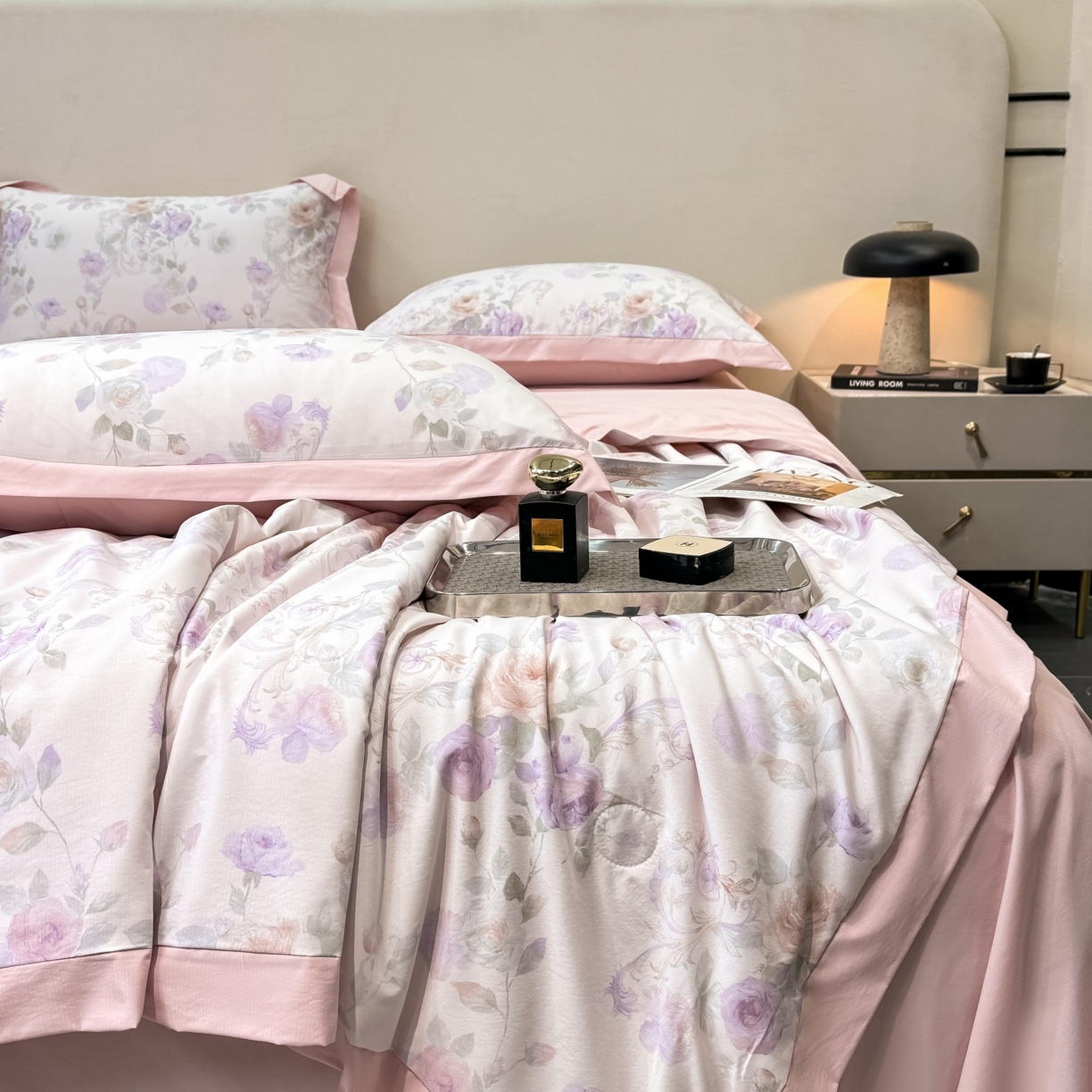 91家纺网 家纺一手货源 找家纺 归属 2026新款凉感天丝棉夏被夏凉被空调被夏被四件套系列 伊莉莎（粉）