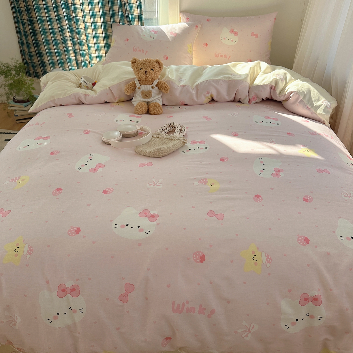 91家纺网 家纺一手货源 找家纺 六巷胡同 2026新款INS减龄可爱风卡通40支13070全棉四件套（第三系列） 粉爱心喵喵