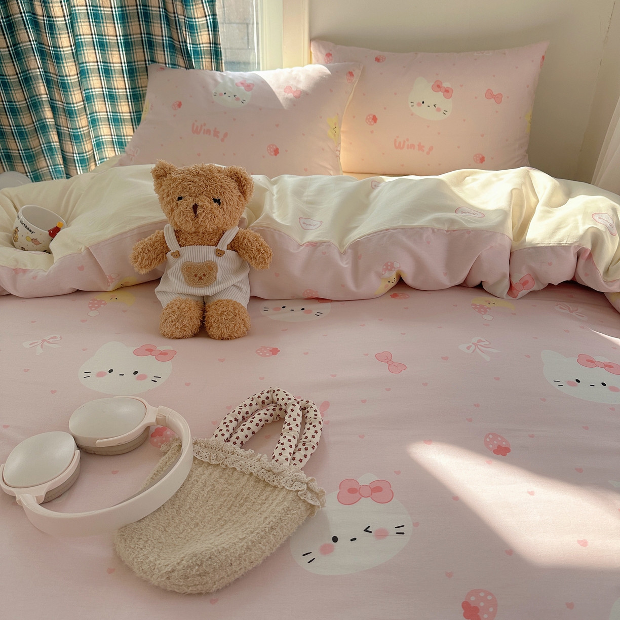 91家纺网 家纺一手货源 找家纺 六巷胡同 2026新款INS减龄可爱风卡通40支13070全棉四件套（第三系列） 粉爱心喵喵