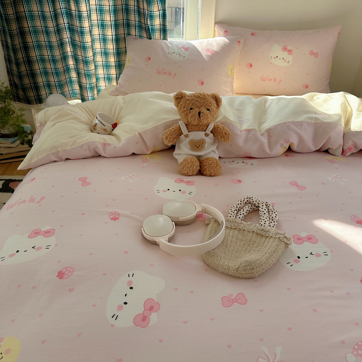 91家纺网 家纺一手货源 找家纺 六巷胡同 2026新款INS减龄可爱风卡通40支13070全棉四件套（第三系列） 粉爱心喵喵