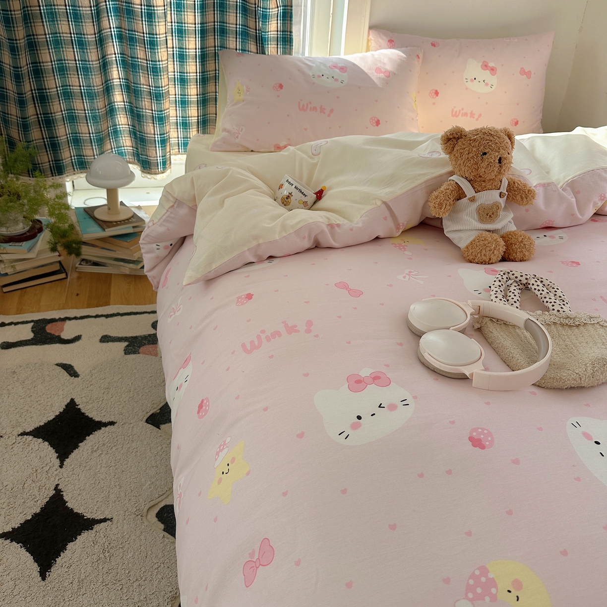 91家纺网 家纺一手货源 找家纺 六巷胡同 2026新款INS减龄可爱风卡通40支13070全棉四件套（第三系列） 粉爱心喵喵