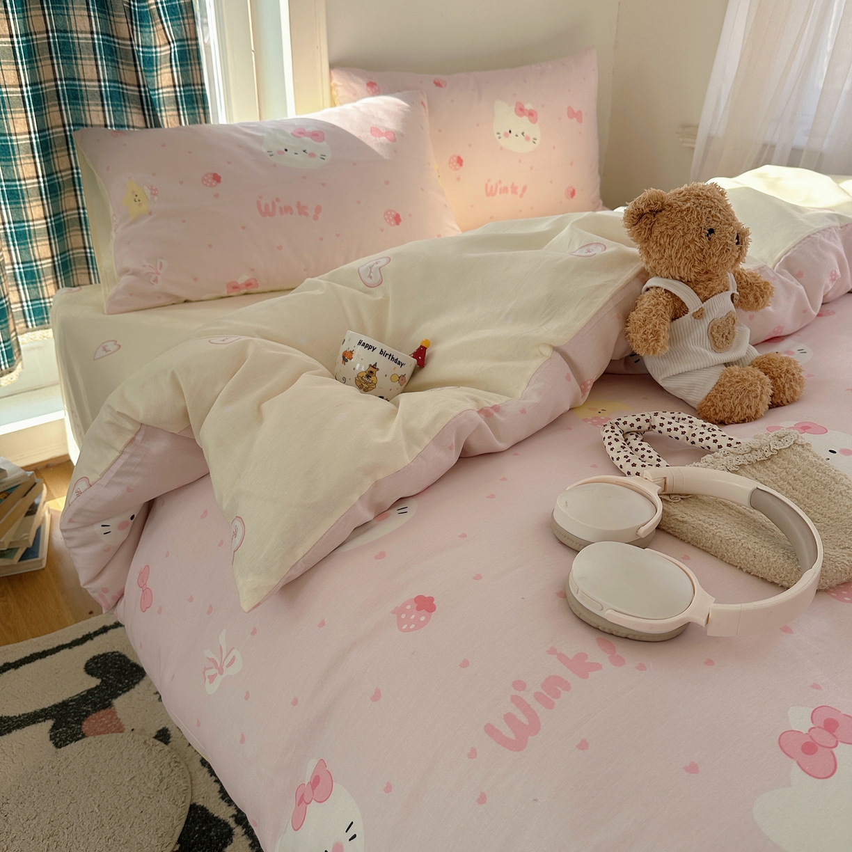 91家纺网 家纺一手货源 找家纺 六巷胡同 2026新款INS减龄可爱风卡通40支13070全棉四件套（第三系列） 粉爱心喵喵