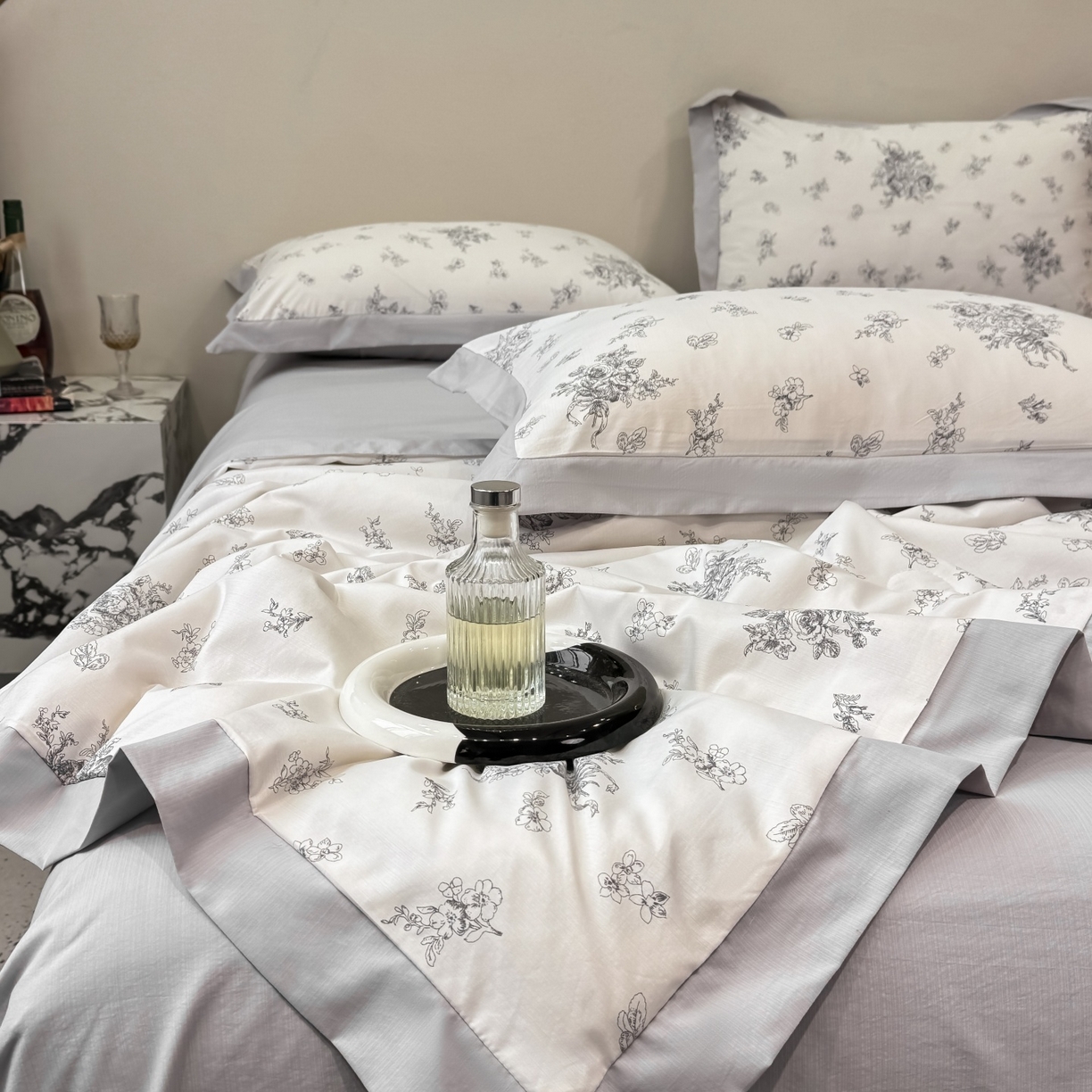 91家纺网 家纺一手货源 找家纺 归属 2026新款凉感天丝棉夏被夏凉被空调被夏被四件套系列 云涧灰