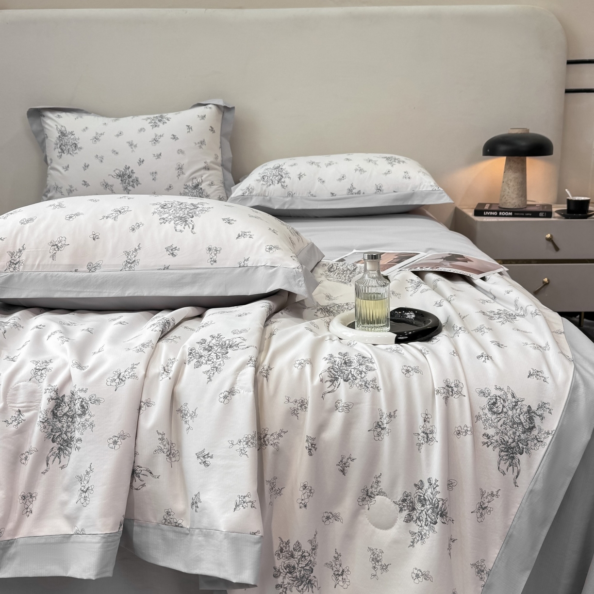 91家纺网 家纺一手货源 找家纺 归属 2026新款凉感天丝棉夏被夏凉被空调被夏被四件套系列 云涧灰