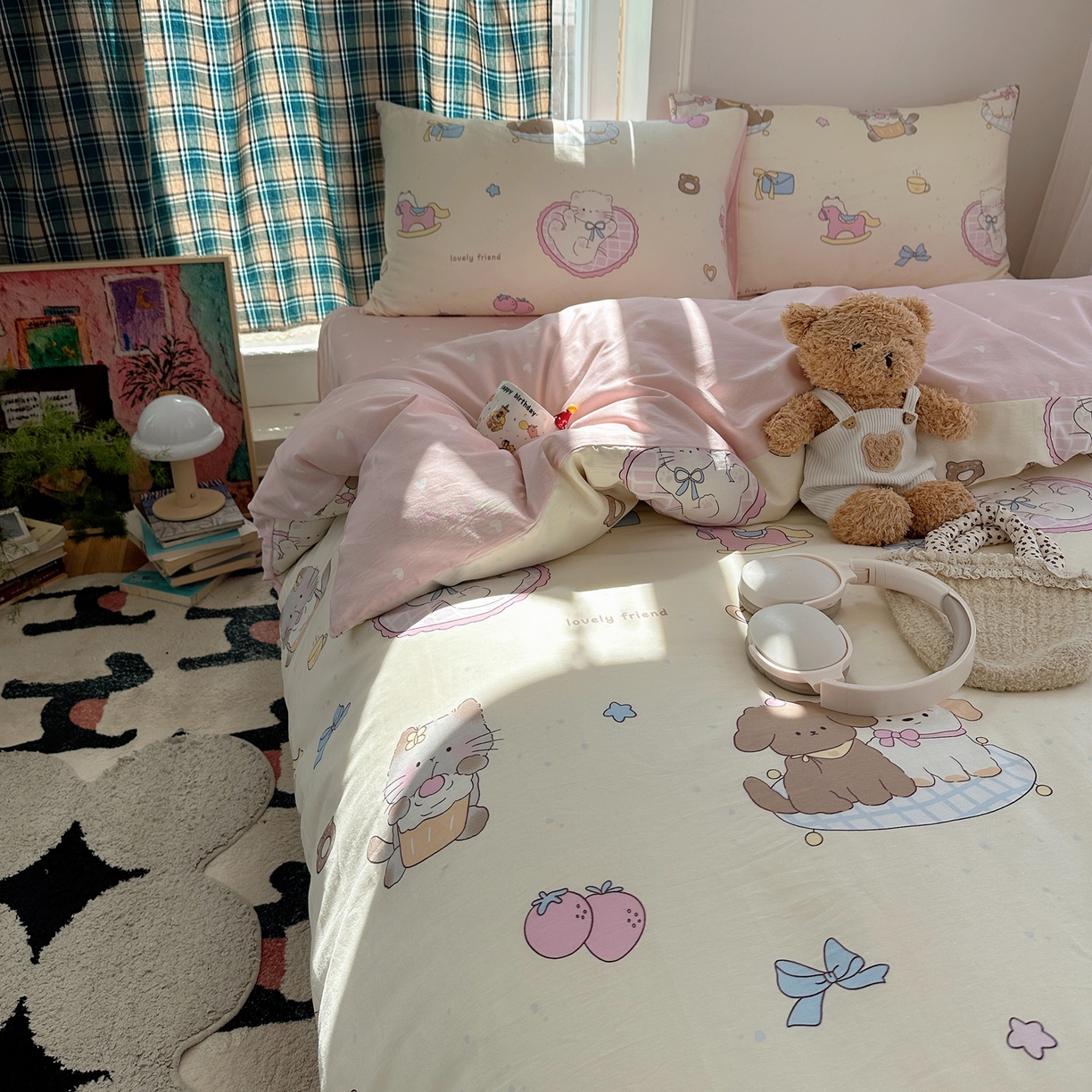 91家纺网 家纺一手货源 找家纺 六巷胡同 2026新款INS减龄可爱风卡通40支13070全棉四件套（第三系列） 狗狗轰趴记