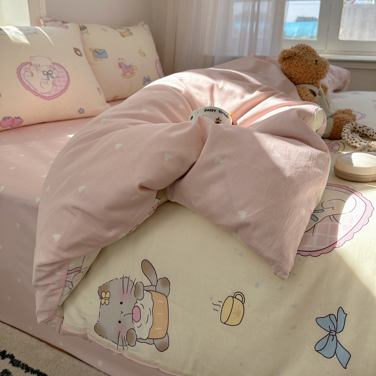 91家纺网 家纺一手货源 找家纺 六巷胡同 2026新款INS减龄可爱风卡通40支13070全棉四件套（第三系列） 狗狗轰趴记