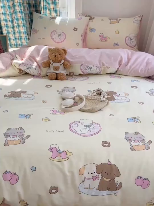 91家纺网 家纺一手货源 找家纺 六巷胡同 2026新款INS减龄可爱风卡通40支13070全棉四件套（第三系列） 狗狗轰趴记