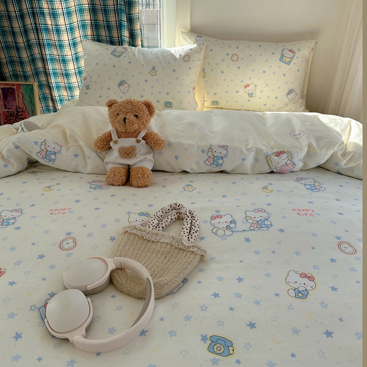 91家纺网 家纺一手货源 找家纺 六巷胡同 2026新款INS减龄可爱风卡通40支13070全棉四件套（第三系列） 蓝星电话喵