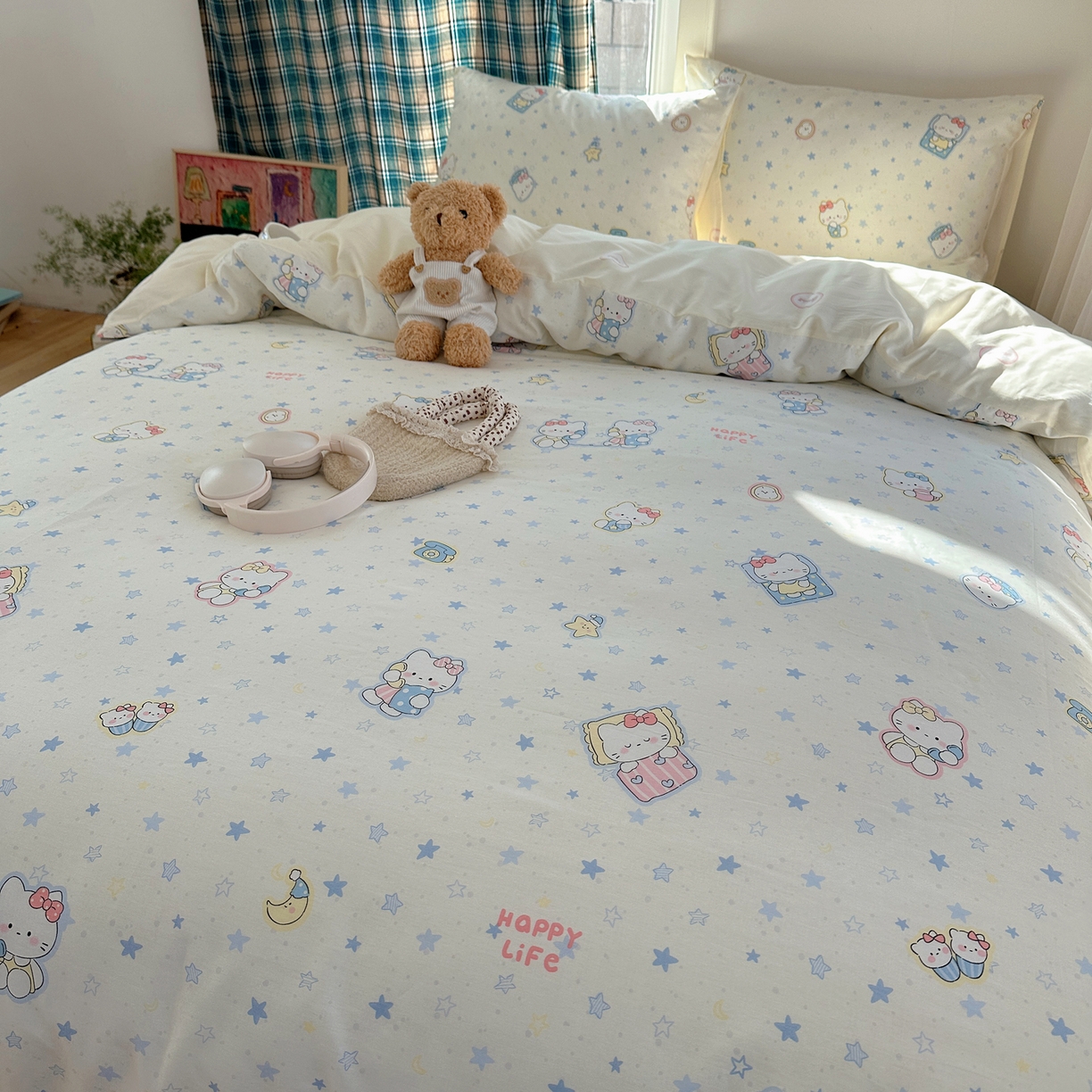 91家纺网 家纺一手货源 找家纺 六巷胡同 2026新款INS减龄可爱风卡通40支13070全棉四件套（第三系列） 蓝星电话喵