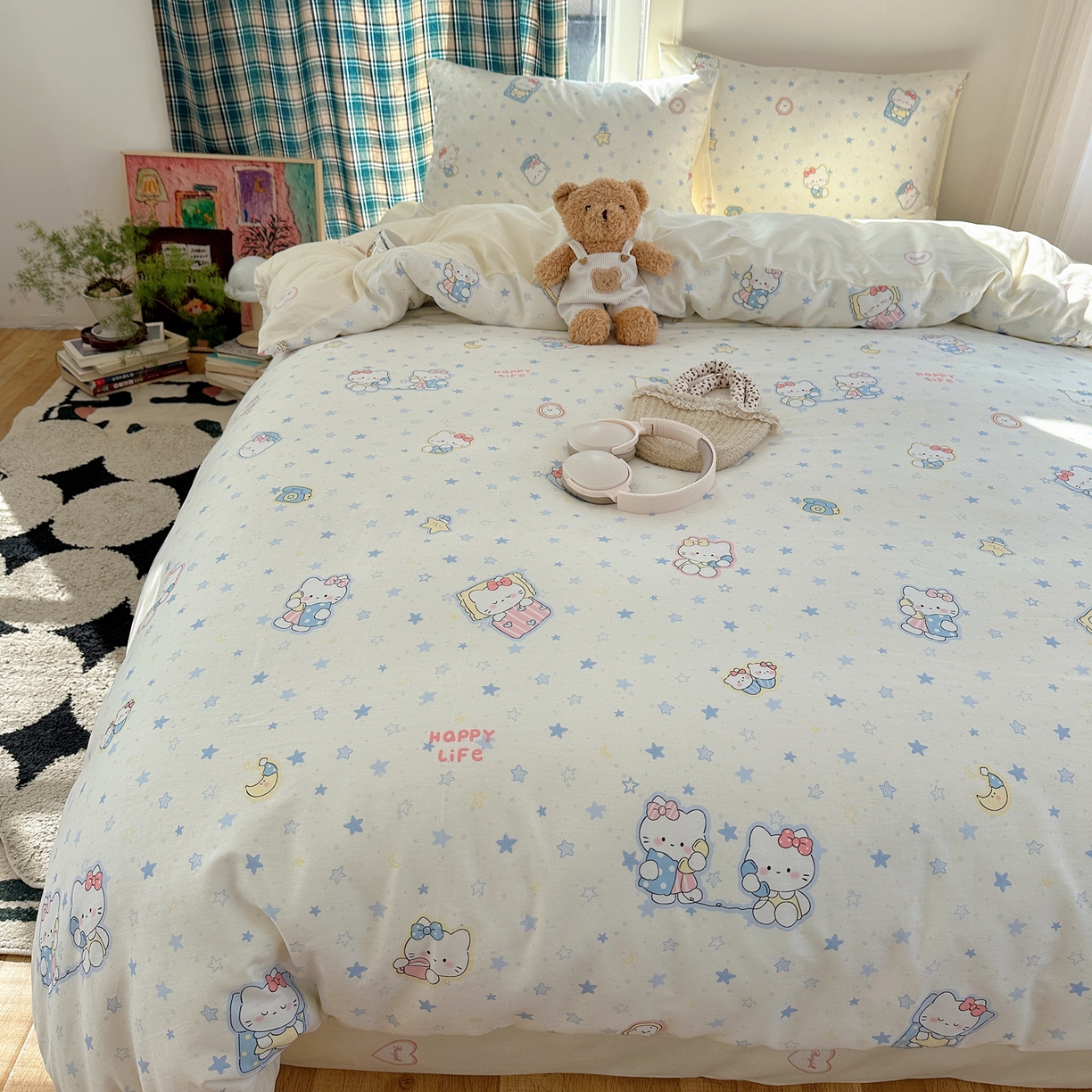 91家纺网 家纺一手货源 找家纺 六巷胡同 2026新款INS减龄可爱风卡通40支13070全棉四件套（第三系列） 蓝星电话喵