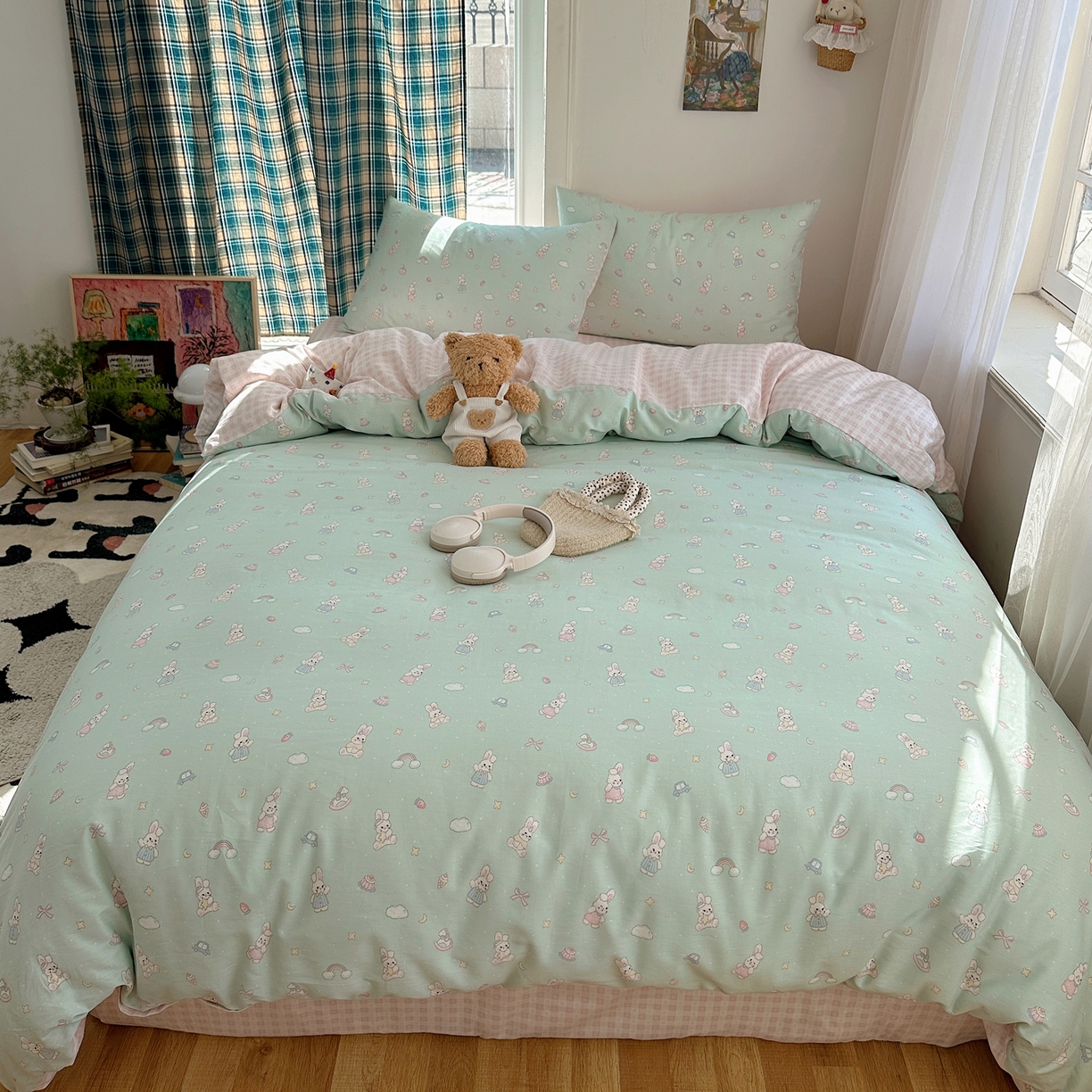 91家纺网 家纺一手货源 找家纺 六巷胡同 2026新款INS减龄可爱风卡通40支13070全棉四件套（第三系列） 萝莉邦尼兔