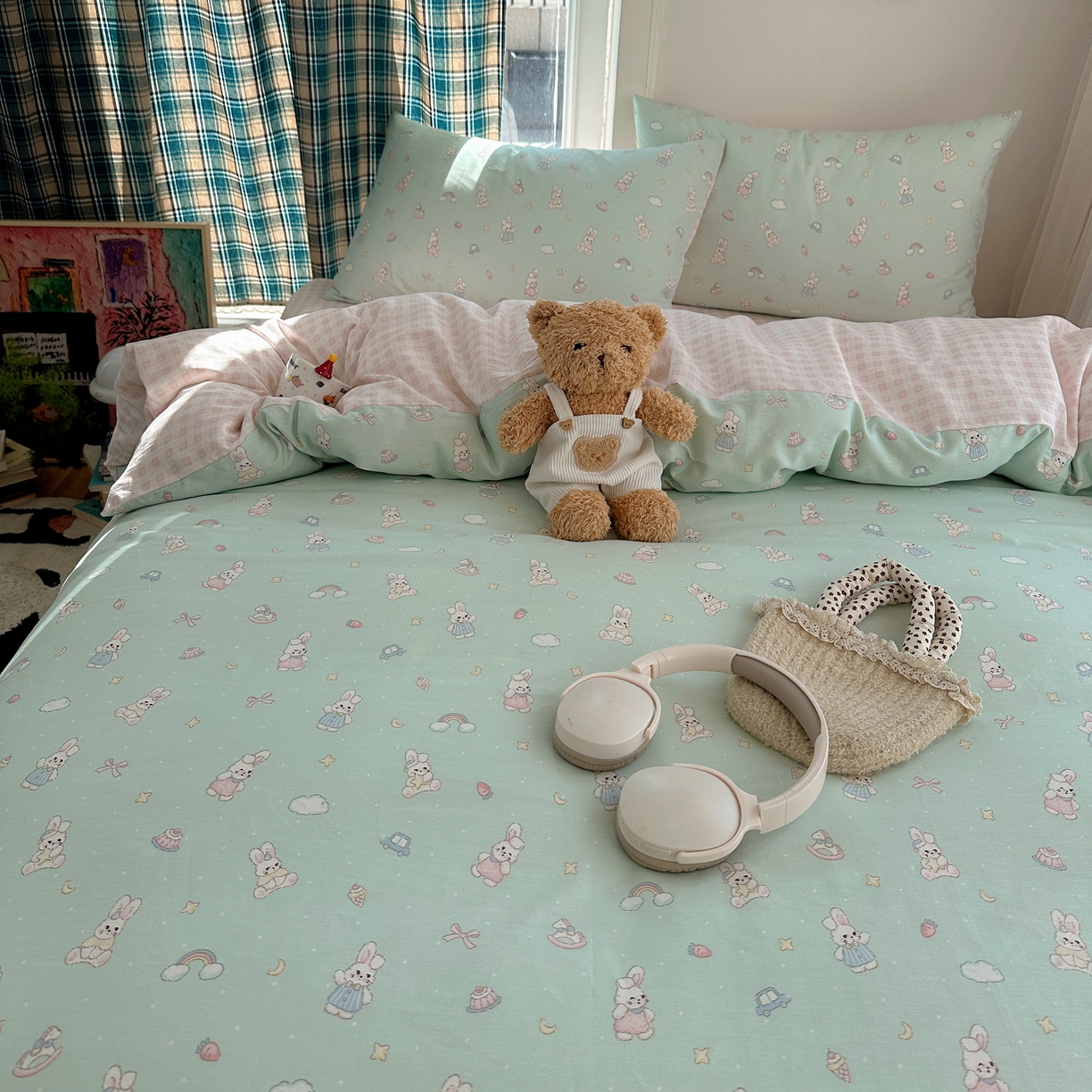 91家纺网 家纺一手货源 找家纺 六巷胡同 2026新款INS减龄可爱风卡通40支13070全棉四件套（第三系列） 萝莉邦尼兔