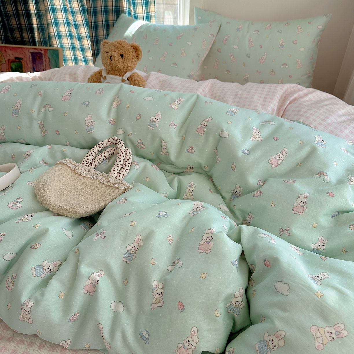 91家纺网 家纺一手货源 找家纺 六巷胡同 2026新款INS减龄可爱风卡通40支13070全棉四件套（第三系列） 萝莉邦尼兔