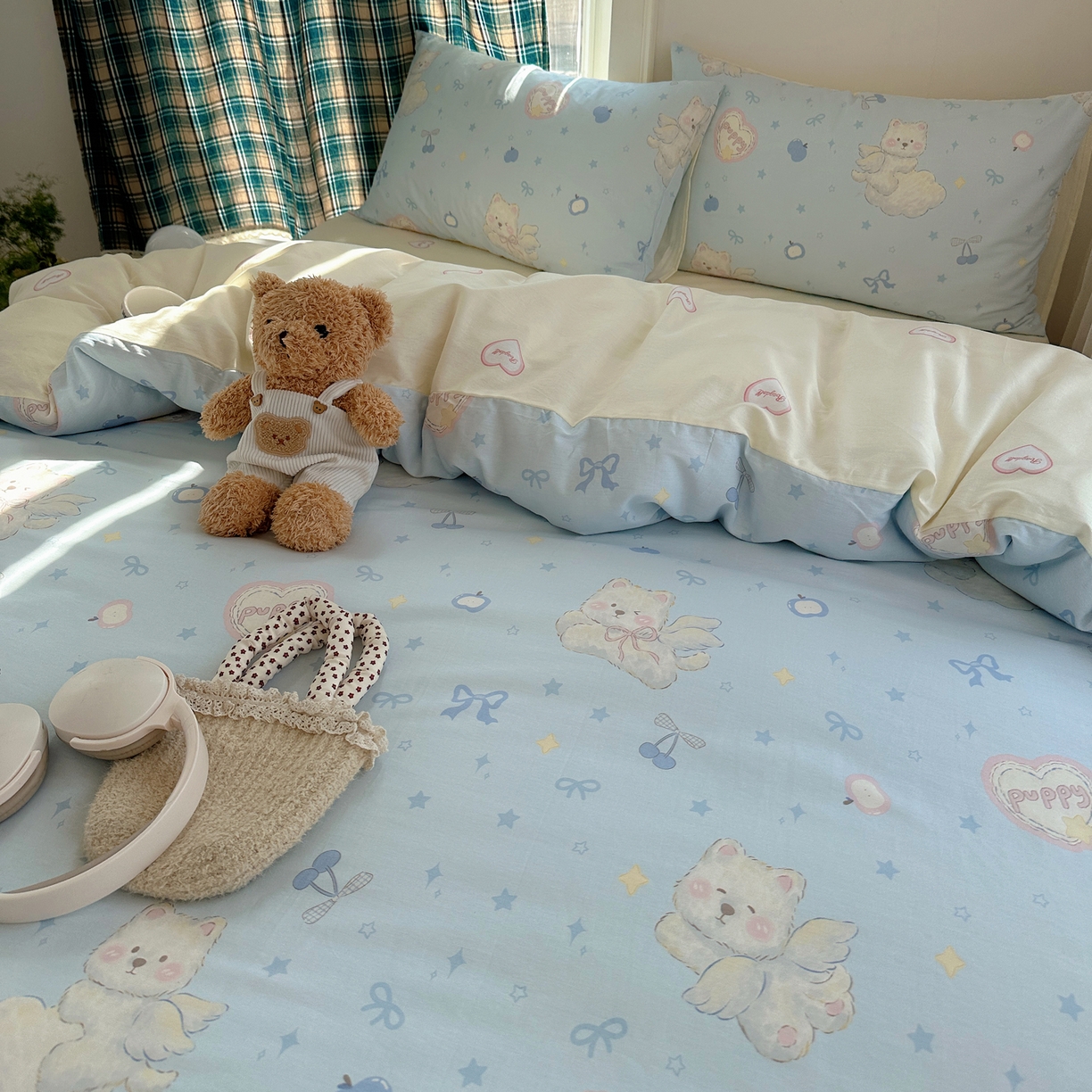 91家纺网 家纺一手货源 找家纺 六巷胡同 2026新款INS减龄可爱风卡通40支13070全棉四件套（第三系列） 萌趣小飞犬