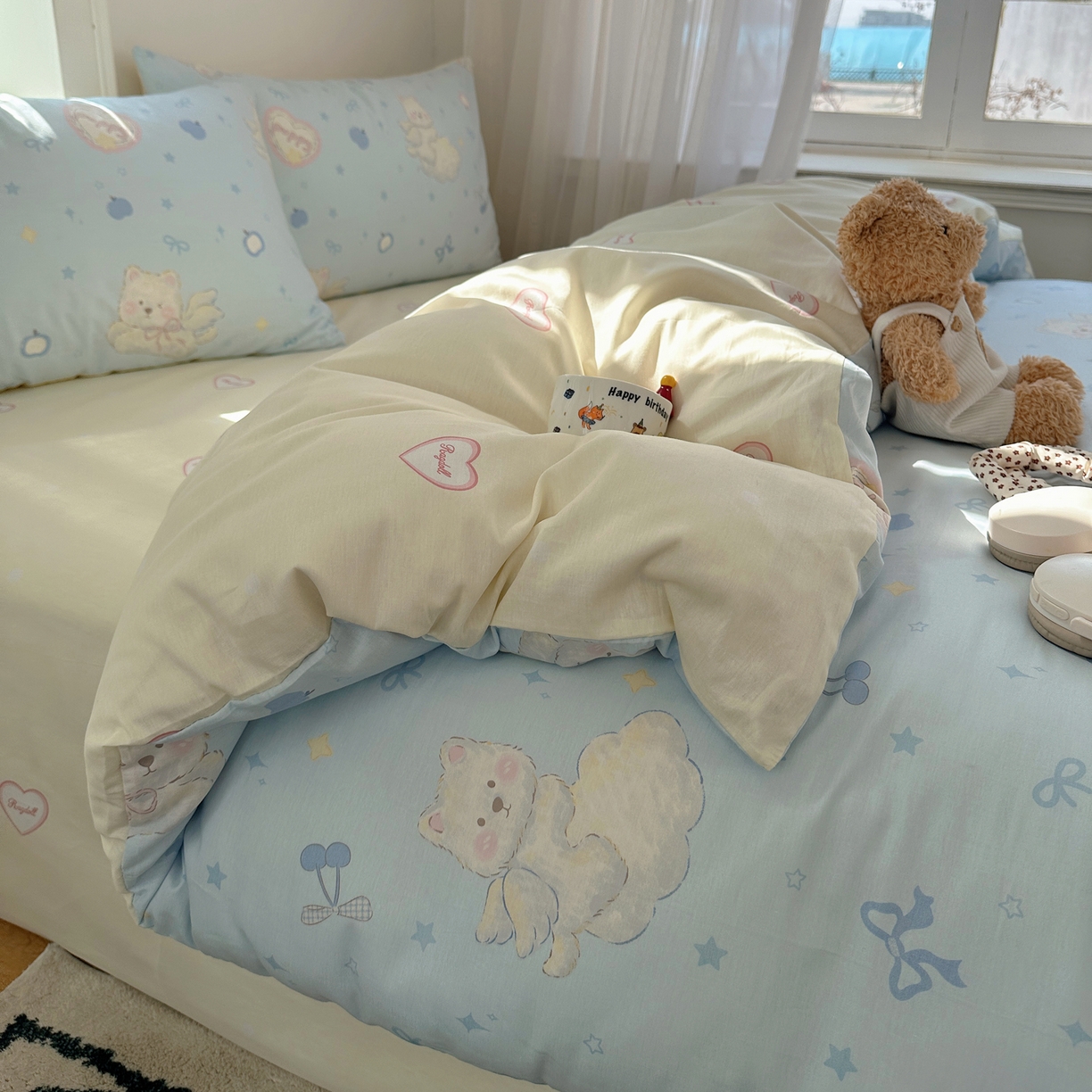 91家纺网 家纺一手货源 找家纺 六巷胡同 2026新款INS减龄可爱风卡通40支13070全棉四件套（第三系列） 萌趣小飞犬