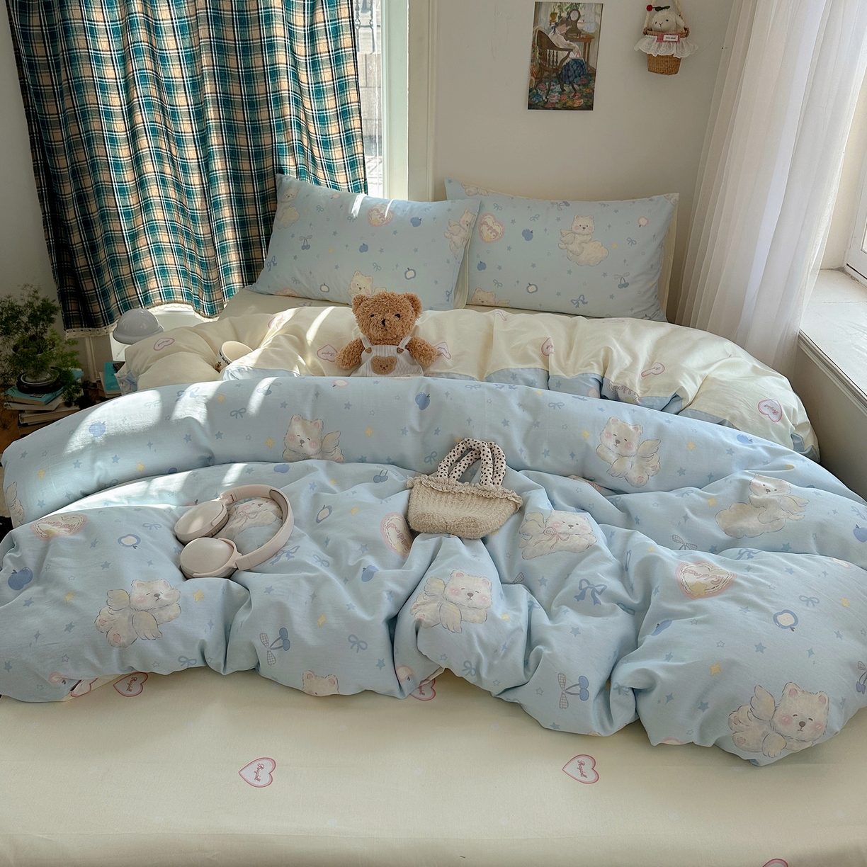 91家纺网 家纺一手货源 找家纺 六巷胡同 2026新款INS减龄可爱风卡通40支13070全棉四件套（第三系列） 萌趣小飞犬