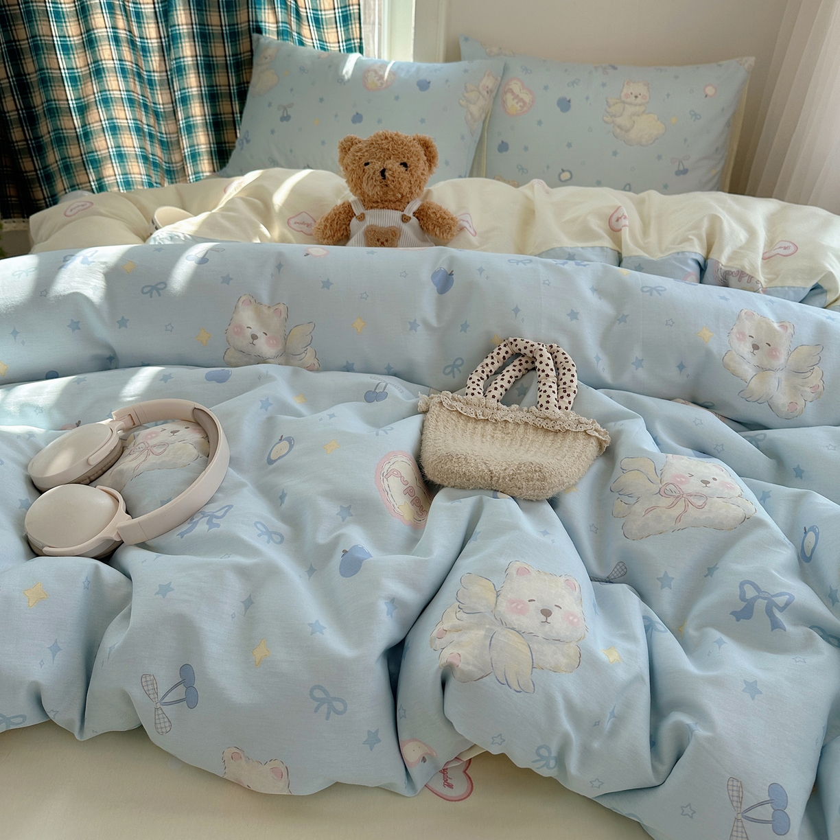 91家纺网 家纺一手货源 找家纺 六巷胡同 2026新款INS减龄可爱风卡通40支13070全棉四件套（第三系列） 萌趣小飞犬