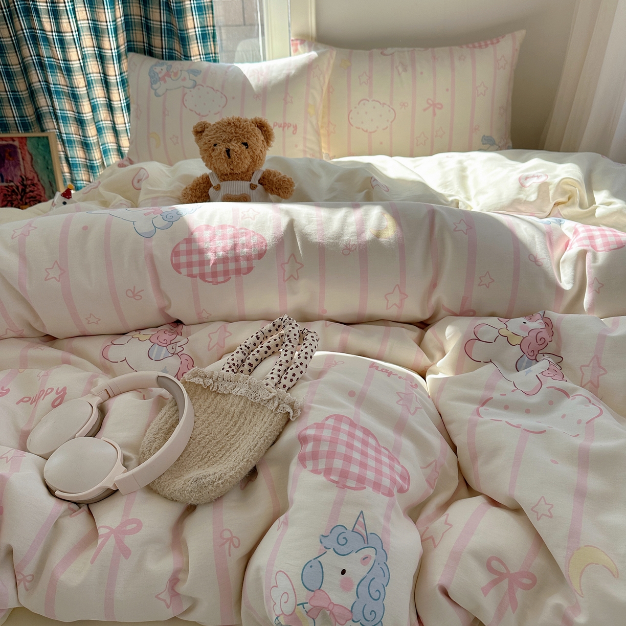 91家纺网 家纺一手货源 找家纺 六巷胡同 2026新款INS减龄可爱风卡通40支13070全棉四件套（第三系列） 梦幻星河马