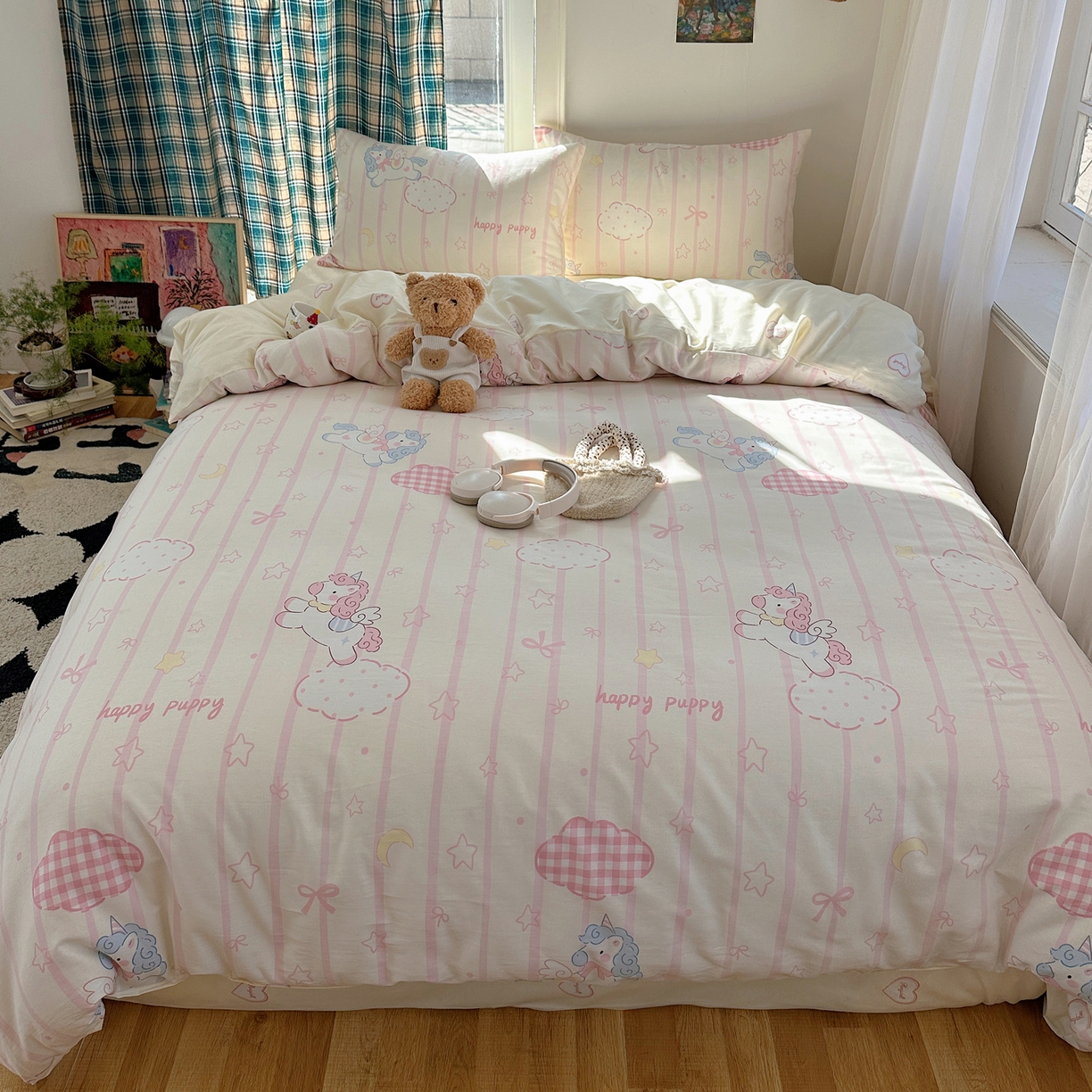 91家纺网 家纺一手货源 找家纺 六巷胡同 2026新款INS减龄可爱风卡通40支13070全棉四件套（第三系列） 梦幻星河马