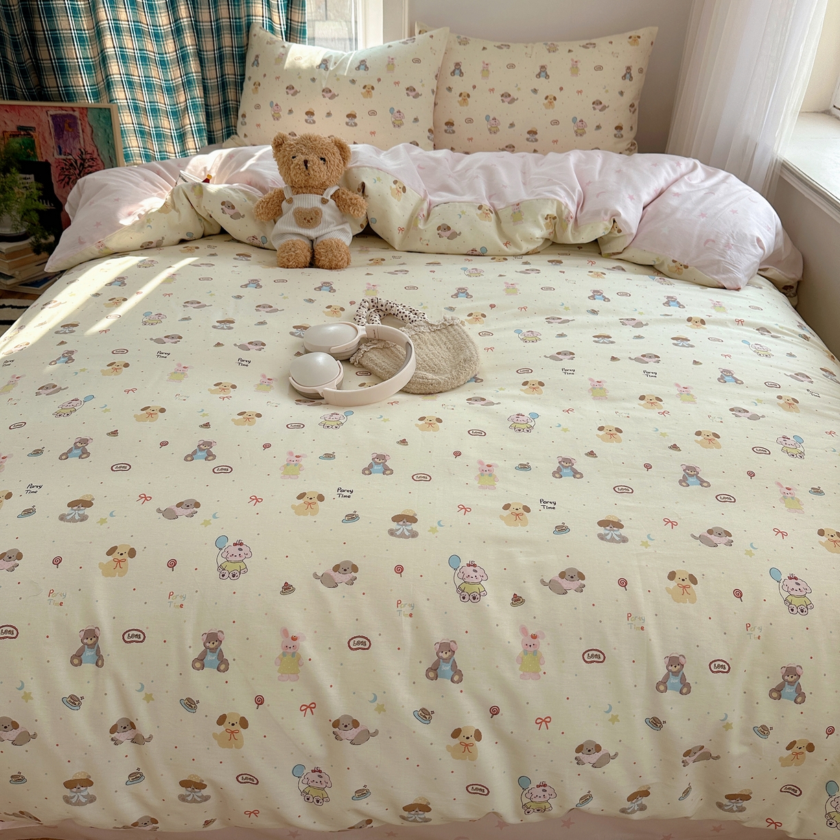 91家纺网 家纺一手货源 找家纺 六巷胡同 2026新款INS减龄可爱风卡通40支13070全棉四件套（第三系列） 气球派希犬