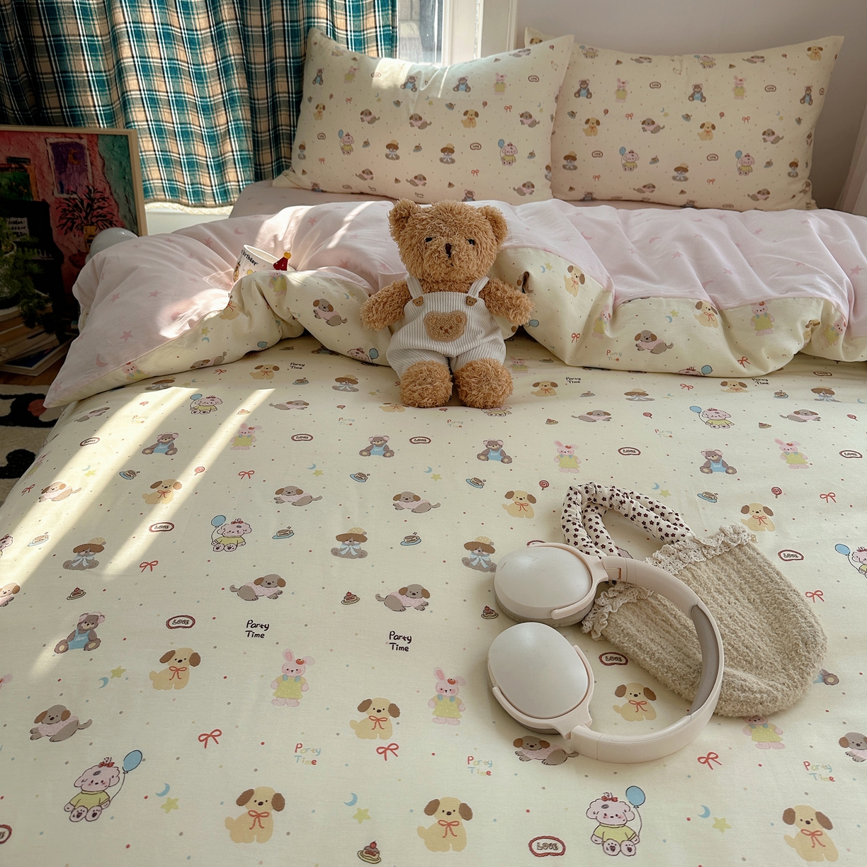 91家纺网 家纺一手货源 找家纺 六巷胡同 2026新款INS减龄可爱风卡通40支13070全棉四件套（第三系列） 气球派希犬