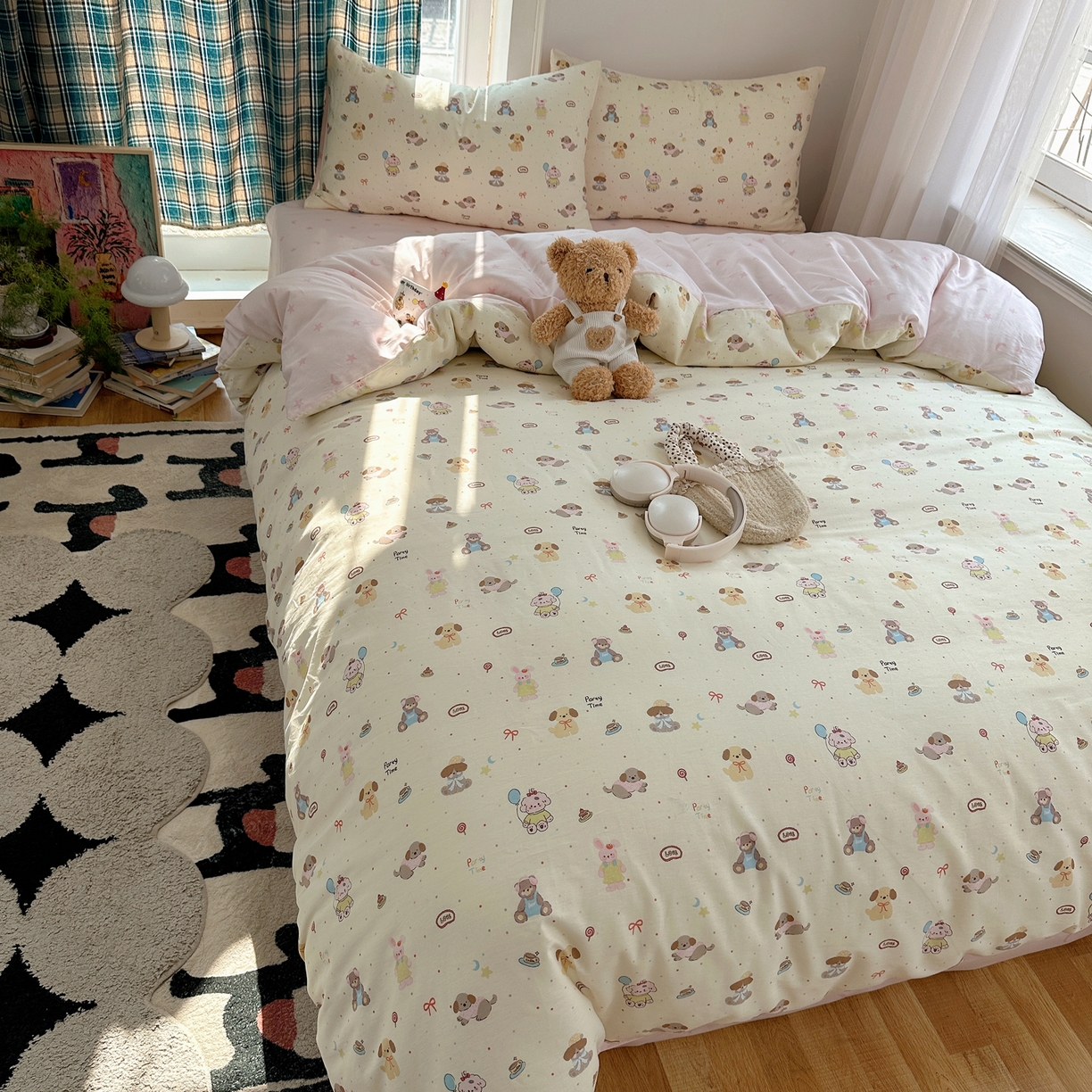 91家纺网 家纺一手货源 找家纺 六巷胡同 2026新款INS减龄可爱风卡通40支13070全棉四件套（第三系列） 气球派希犬