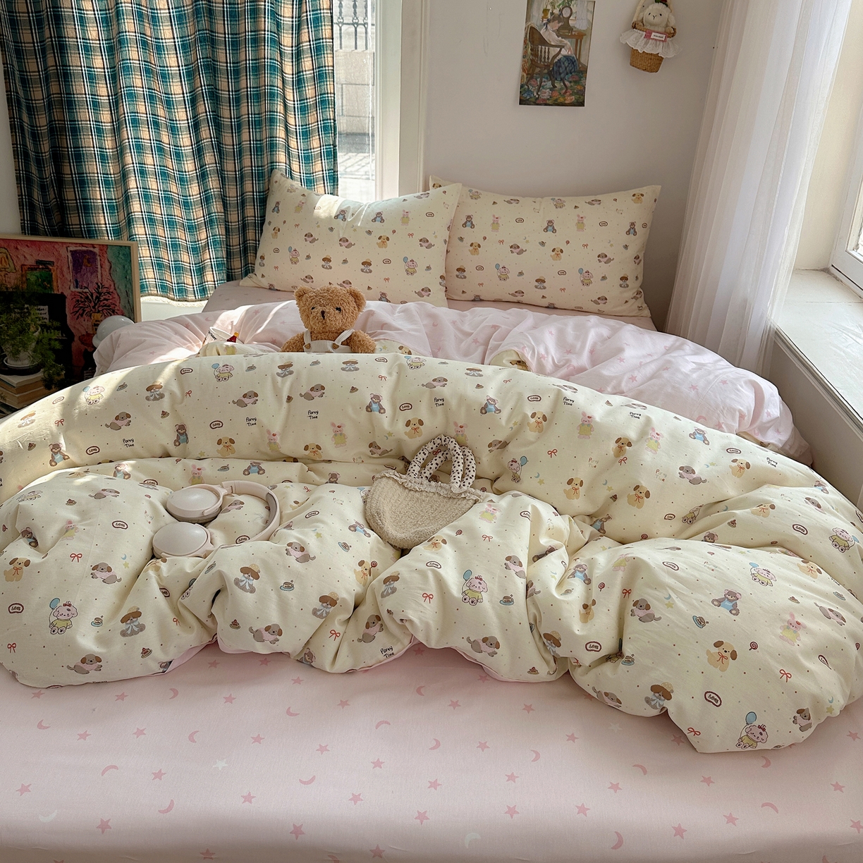 91家纺网 家纺一手货源 找家纺 六巷胡同 2026新款INS减龄可爱风卡通40支13070全棉四件套（第三系列） 气球派希犬