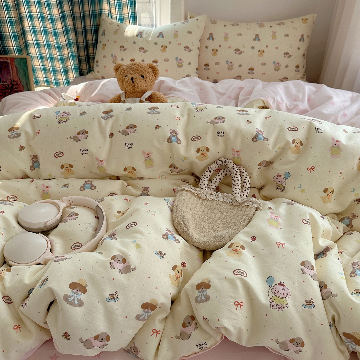 91家纺网 家纺一手货源 找家纺 六巷胡同 2026新款INS减龄可爱风卡通40支13070全棉四件套（第三系列） 气球派希犬